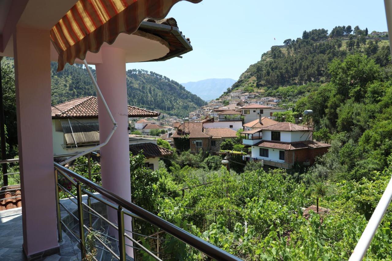 Guest House Bumbli Berat Exterior foto