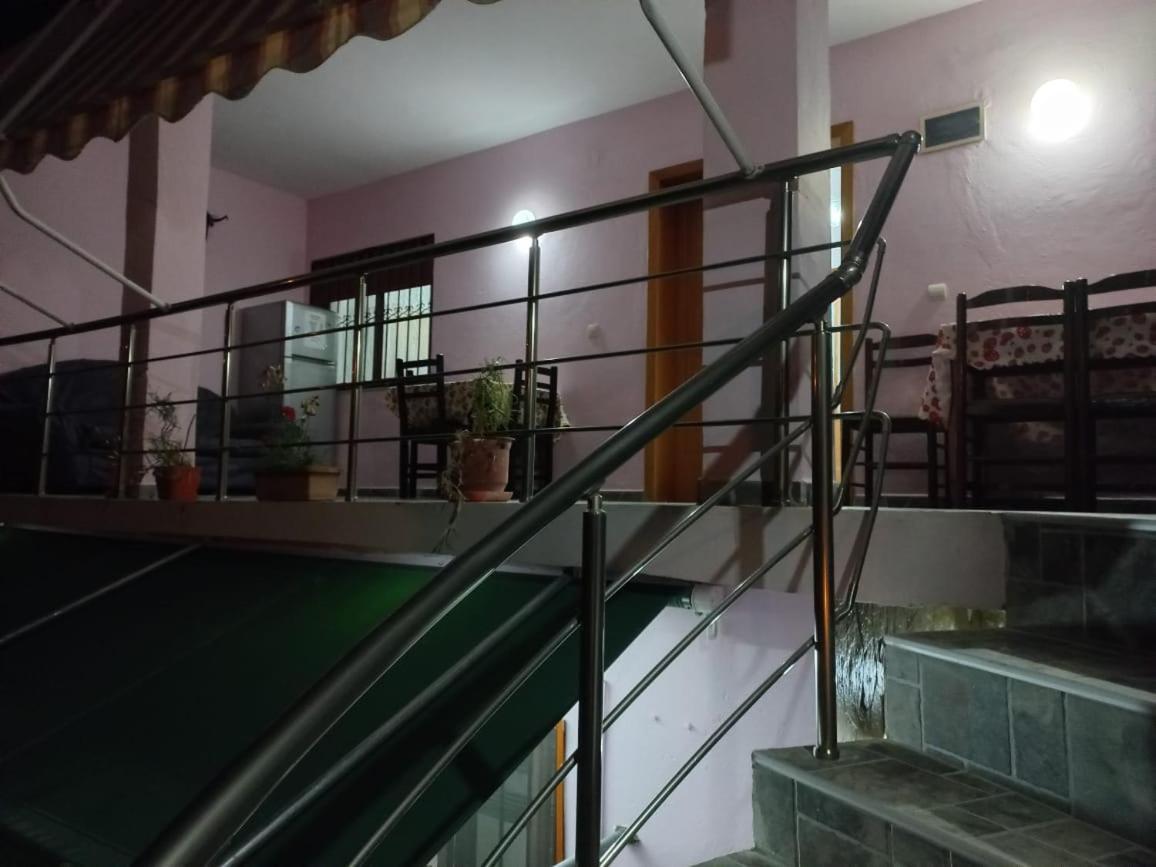 Guest House Bumbli Berat Zimmer foto