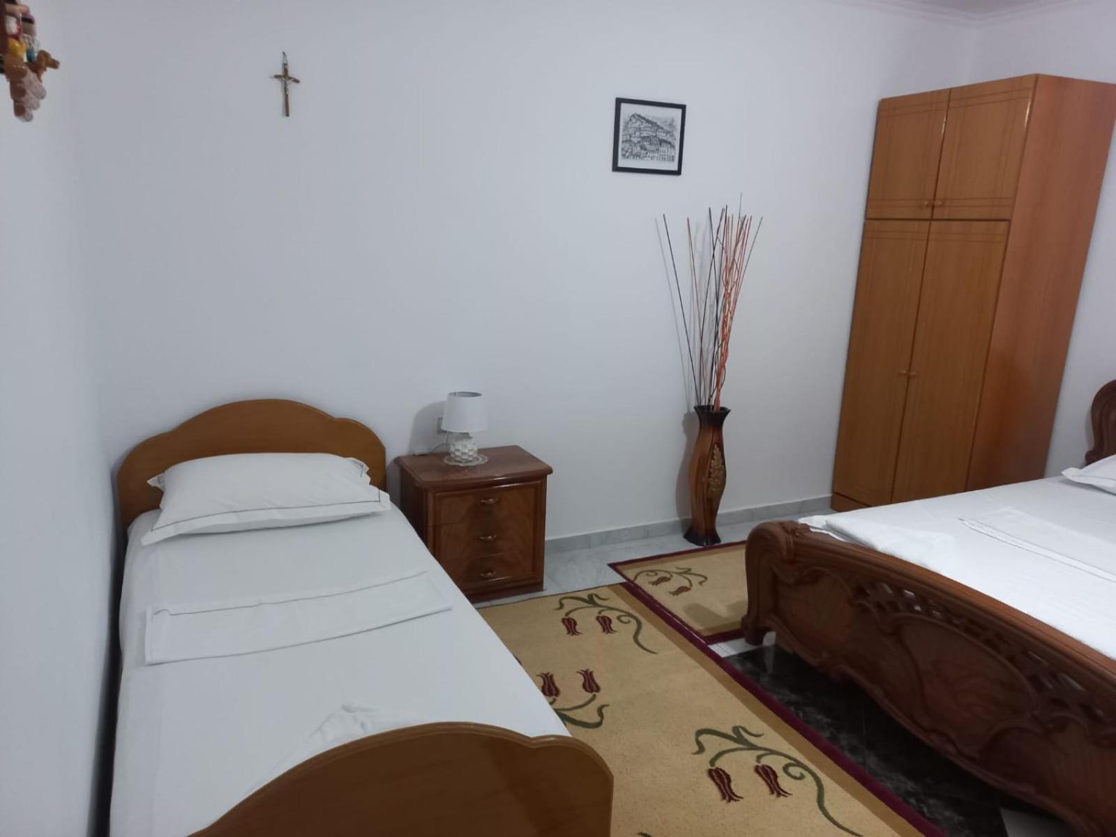 Guest House Bumbli Berat Zimmer foto