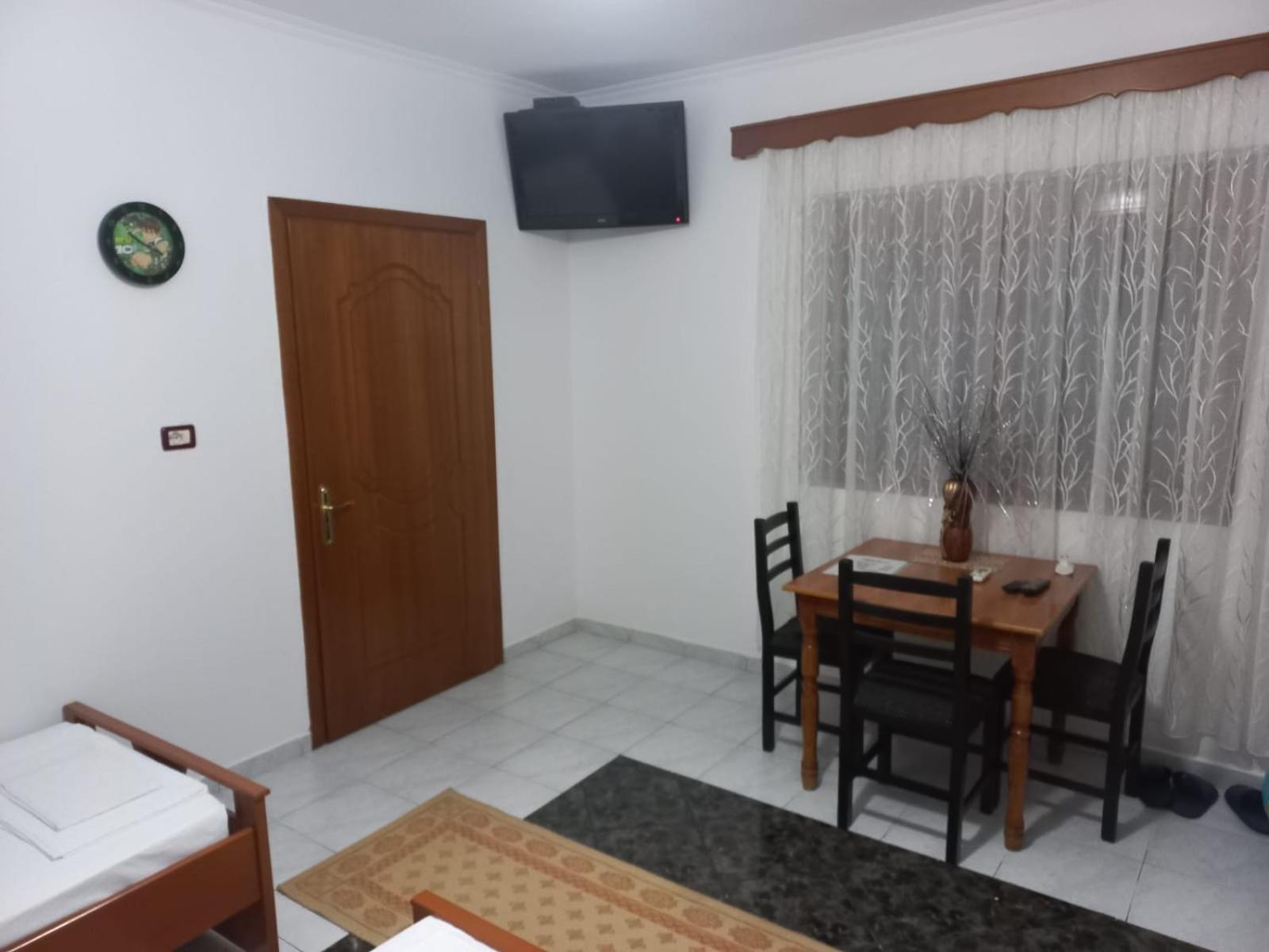Guest House Bumbli Berat Zimmer foto